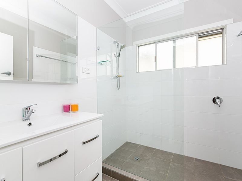 18 Ormuz Road, Yeronga QLD 4104
