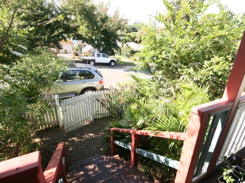 21 Frederick Street, Annerley QLD 4103