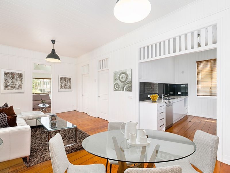 57 Sunbeam Street, Fairfield QLD 4103