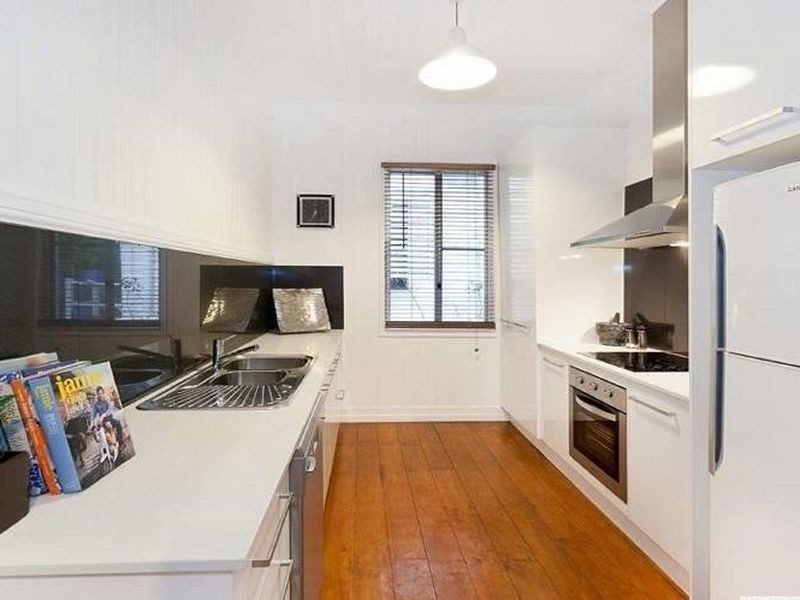 57 Sunbeam Street, Fairfield QLD 4103