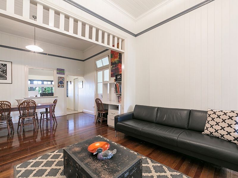 39 Rhyndarra Street, Yeronga QLD 4104