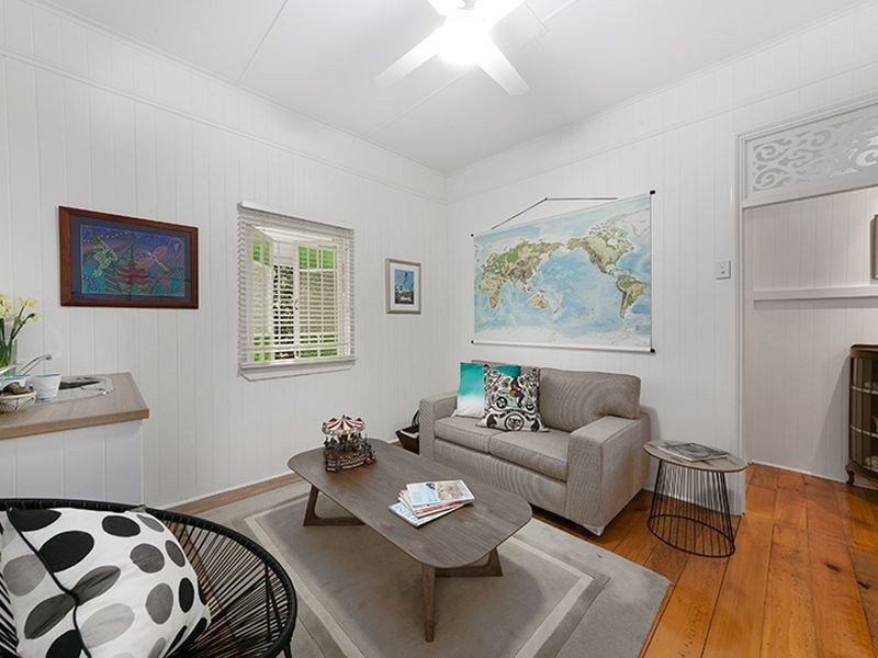 50 Yeronga Street, Yeronga QLD 4104