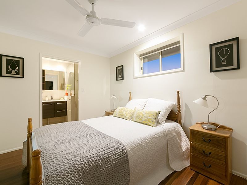 69 Ormonde Road, Yeronga QLD 4104