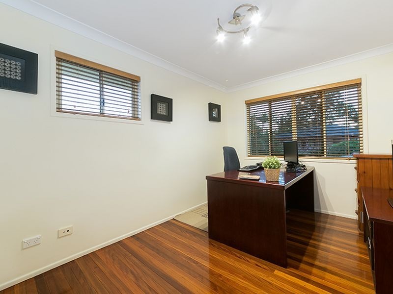 69 Ormonde Road, Yeronga QLD 4104