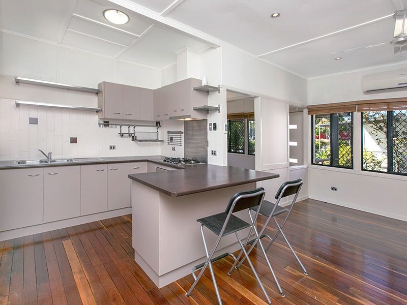 1 Fegen Drive, Moorooka QLD 4105