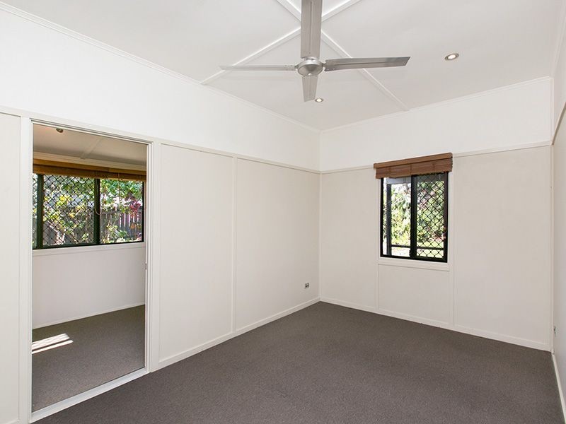 1 Fegen Drive, Moorooka QLD 4105