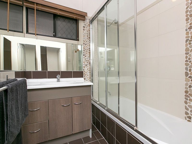 1 Fegen Drive, Moorooka QLD 4105