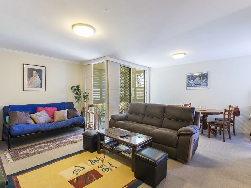 3/8 Cook Street, Yeronga QLD 4104