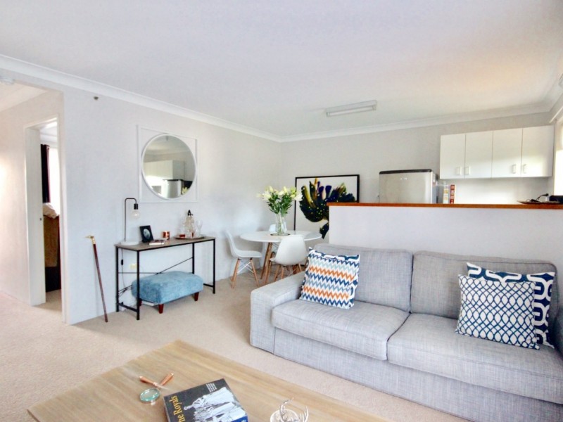 3/8 Wilton Terrace, Yeronga QLD 4104