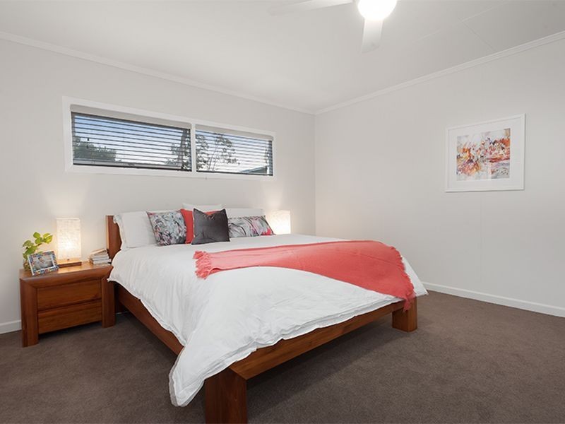 32 Diane Street, Yeronga QLD 4104