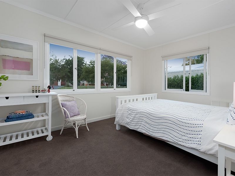 32 Diane Street, Yeronga QLD 4104