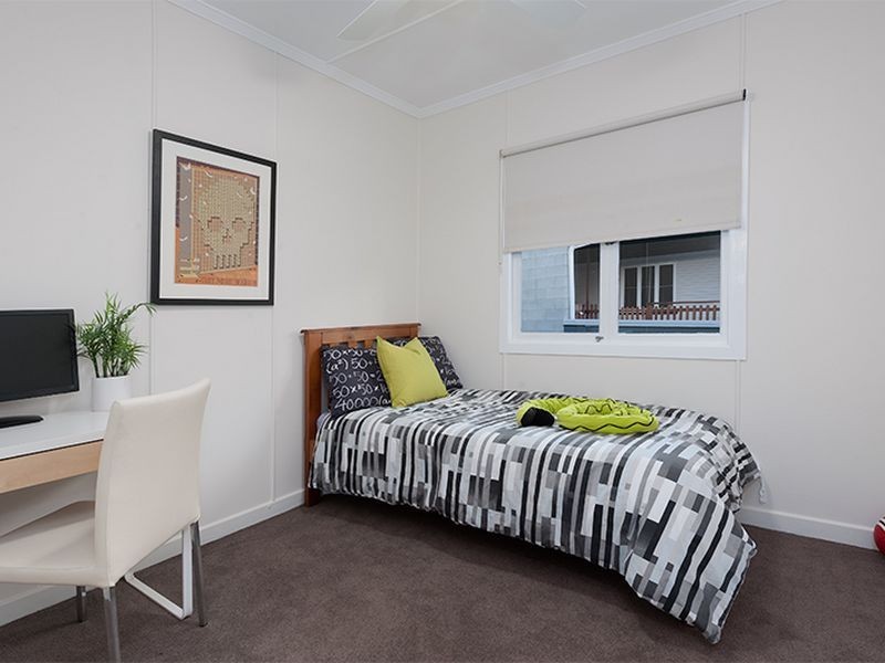 32 Diane Street, Yeronga QLD 4104