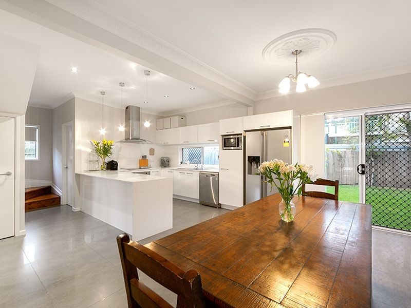 15 Hilton Street, East Brisbane QLD 4169