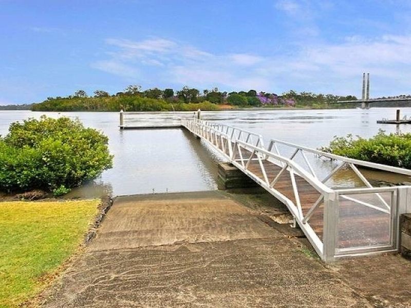 29 Brisbane Corso, Fairfield QLD 4103