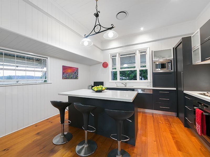 17 Wingarra Street, Yeerongpilly QLD 4105