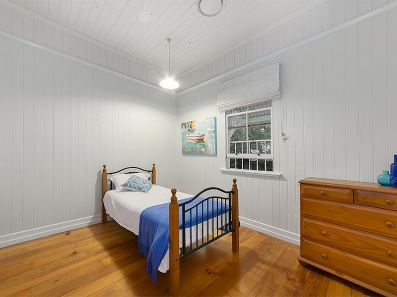 17 Wingarra Street, Yeerongpilly QLD 4105