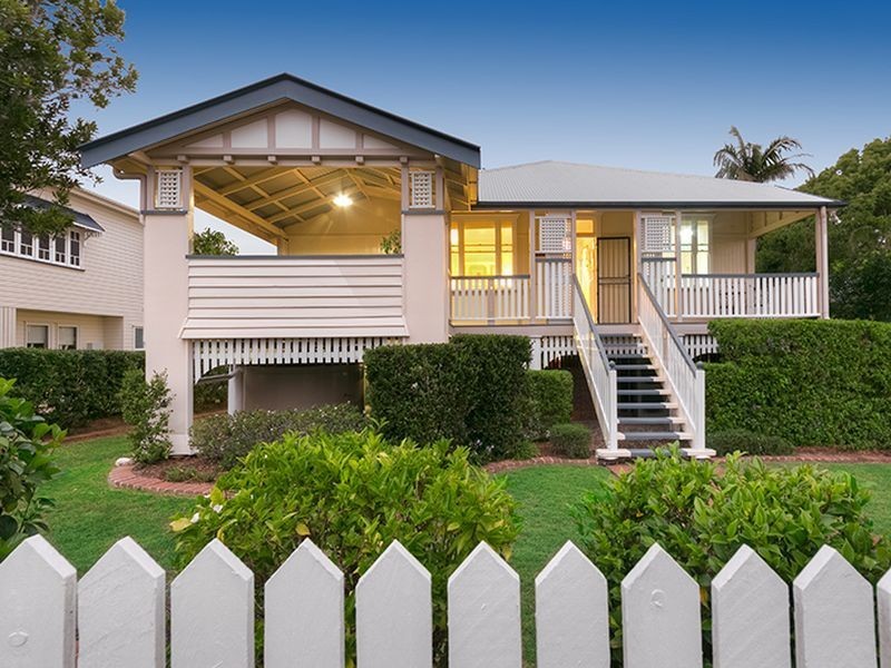 17 Wingarra Street, Yeerongpilly QLD 4105