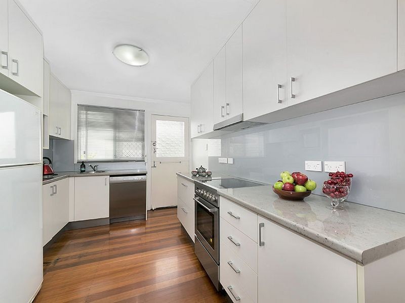 37 Albemarle Street, Yeerongpilly QLD 4105