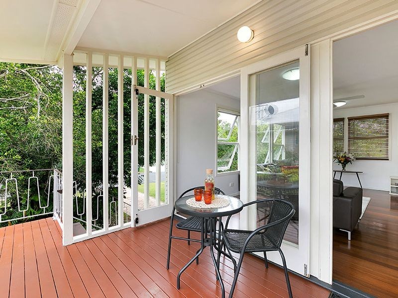 37 Albemarle Street, Yeerongpilly QLD 4105