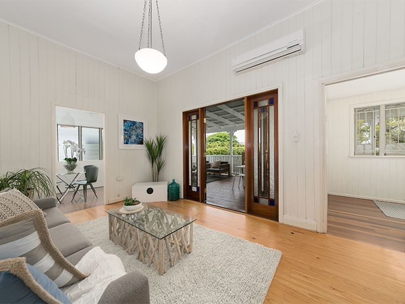 45 Livingstone Street, Yeerongpilly QLD 4105