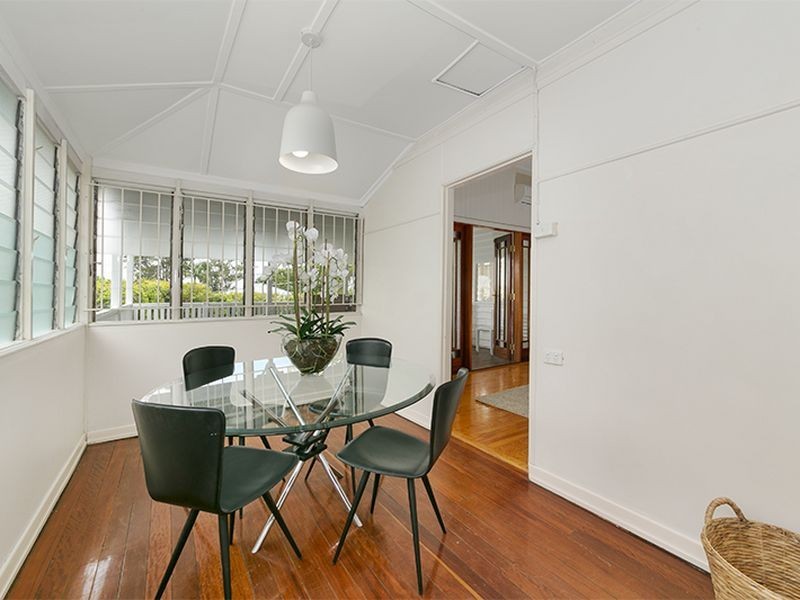 45 Livingstone Street, Yeerongpilly QLD 4105