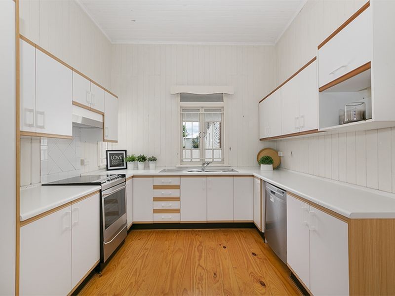 45 Livingstone Street, Yeerongpilly QLD 4105