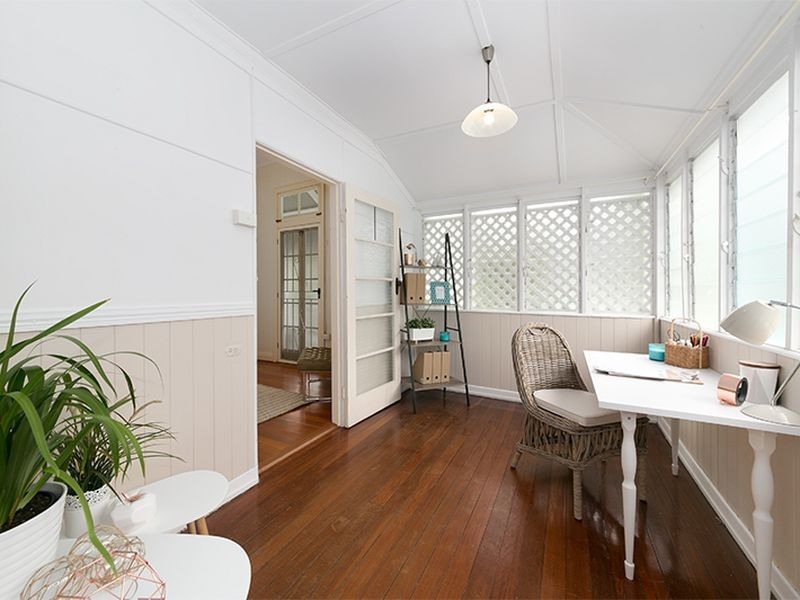 45 Livingstone Street, Yeerongpilly QLD 4105