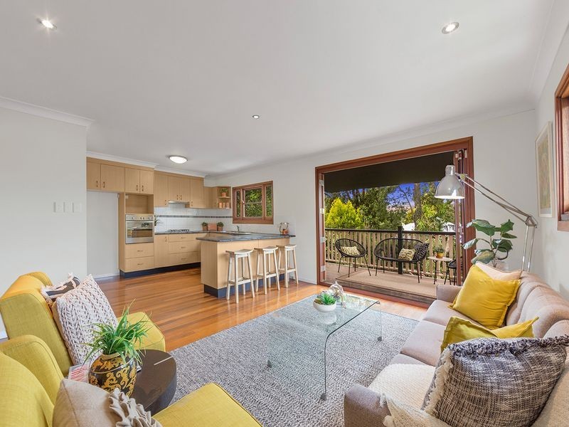 1 Wingarra Street, Yeerongpilly QLD 4105