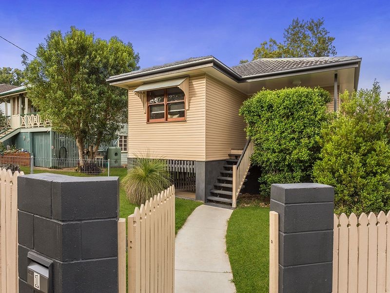 1 Wingarra Street, Yeerongpilly QLD 4105