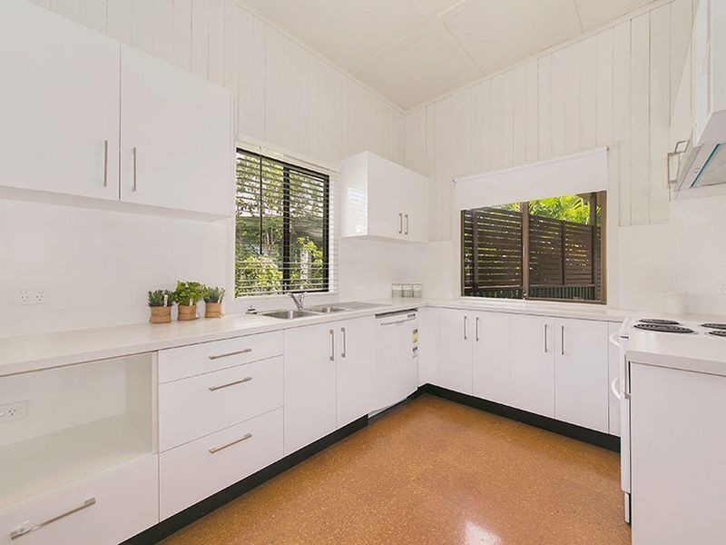 34 Orsova Road, Yeronga QLD 4104