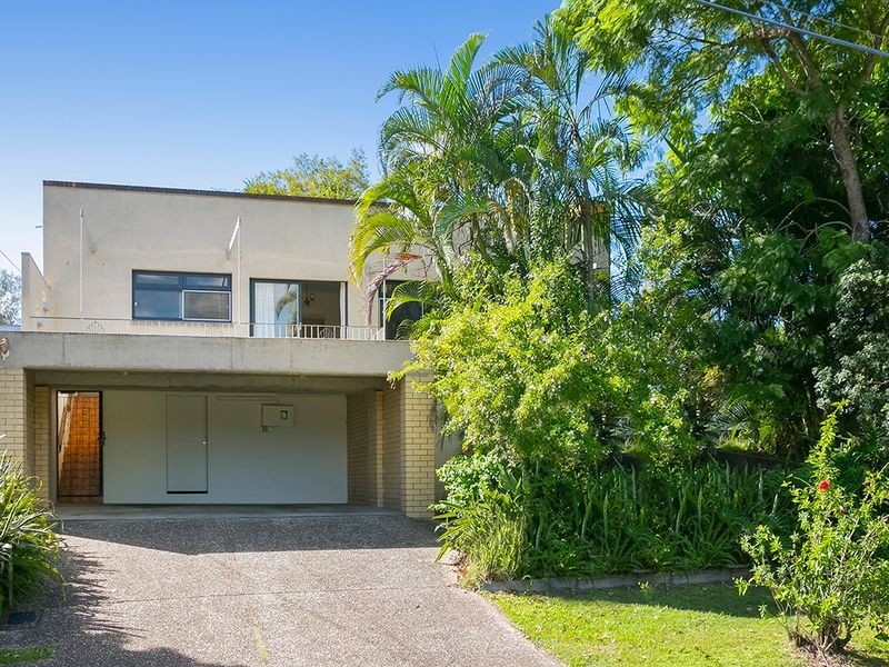 7 Esplanade, Yeronga QLD 4104
