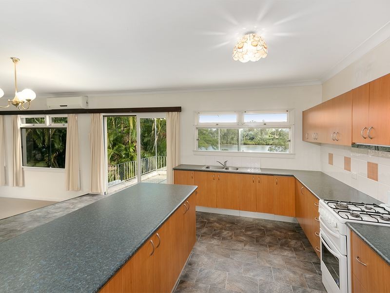7 Esplanade, Yeronga QLD 4104