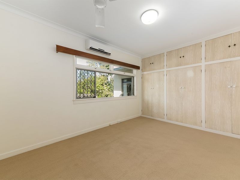 7 Esplanade, Yeronga QLD 4104