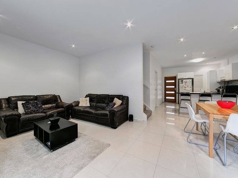3/16 Broadmere Street, Annerley QLD 4103