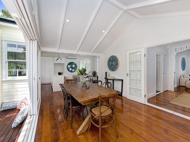 32 Feez Street, Yeronga QLD 4104