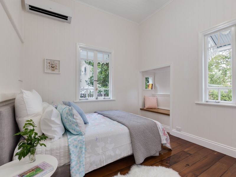 32 Feez Street, Yeronga QLD 4104