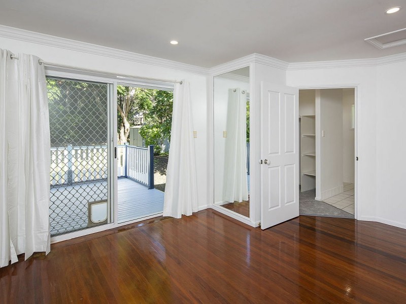 21 Hilltop Avenue, Annerley QLD 4103