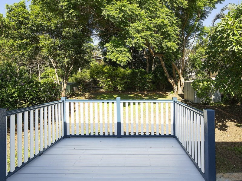 21 Hilltop Avenue, Annerley QLD 4103