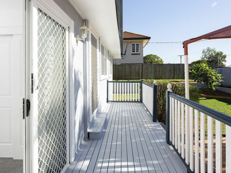 21 Hilltop Avenue, Annerley QLD 4103