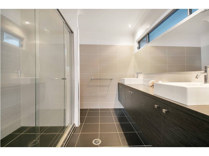 28 Orlando Road, Yeronga QLD 4104