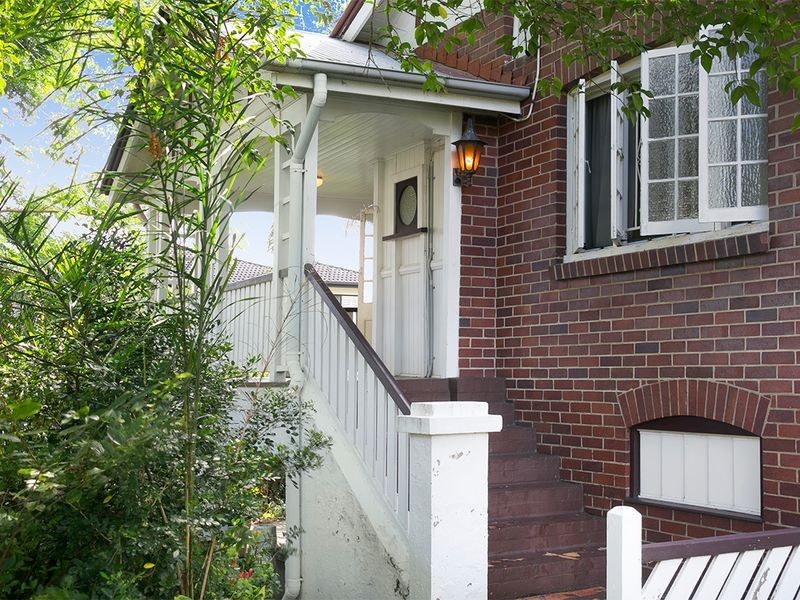 15 Grimes Street, Yeronga QLD 4104