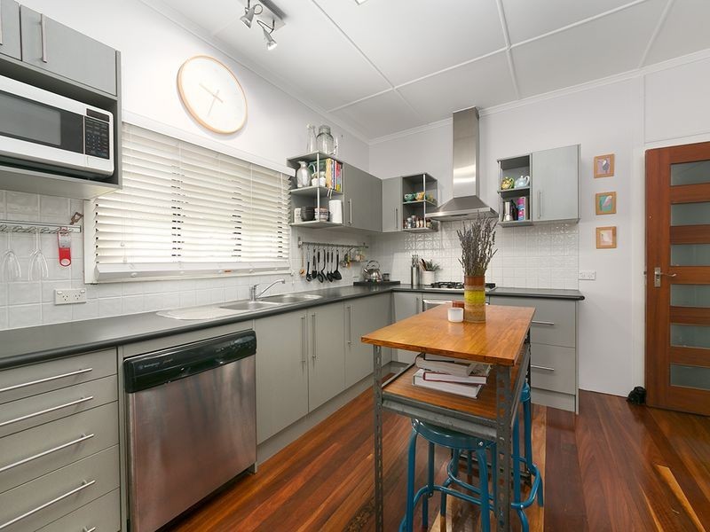 12 Park Lane, Yeerongpilly QLD 4105