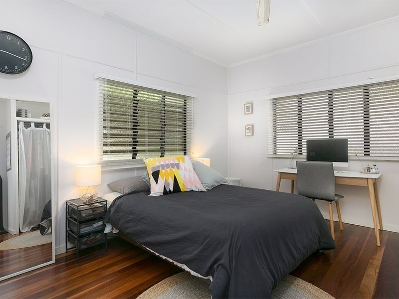 12 Park Lane, Yeerongpilly QLD 4105