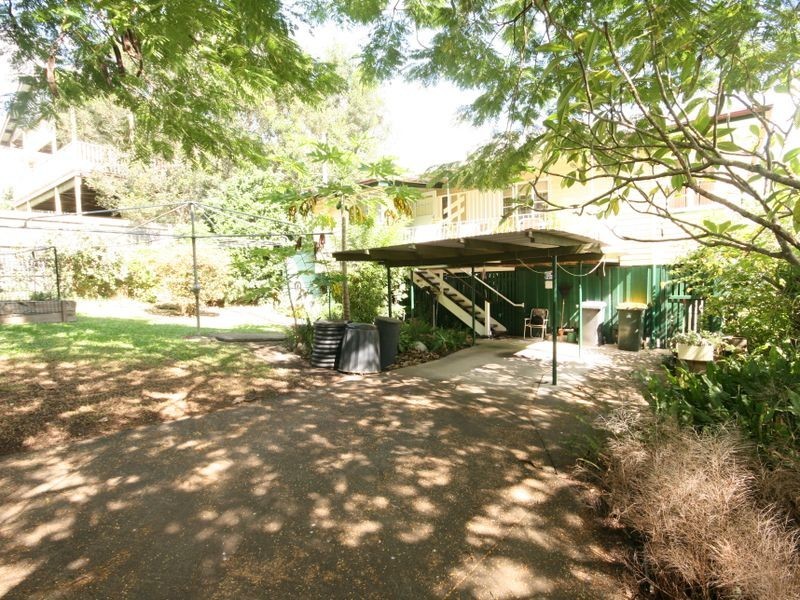 30 Broadmere Street, Annerley QLD 4103