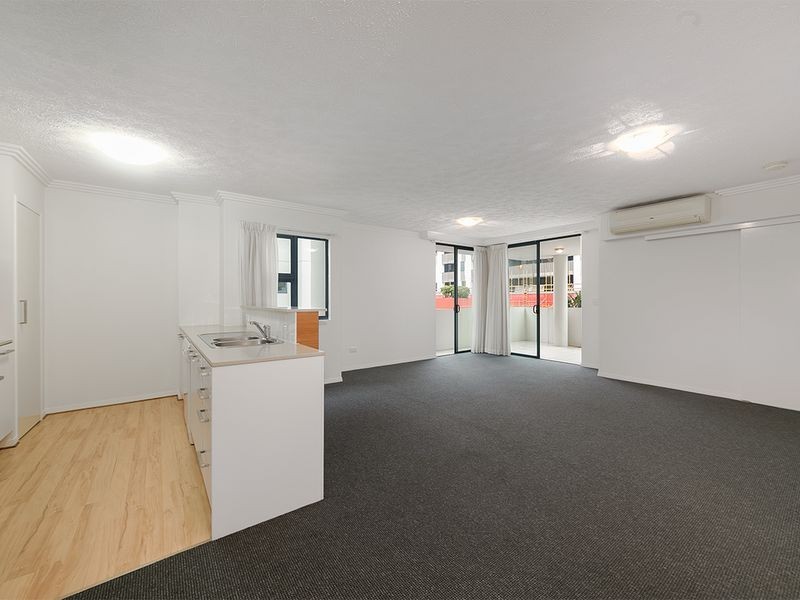 212/803 Stanley Street, Woolloongabba QLD 4102