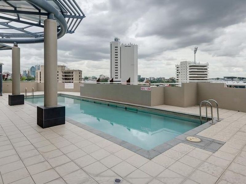 212/803 Stanley Street, Woolloongabba QLD 4102