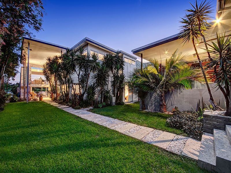 39 Instow Street, Yeronga QLD 4104