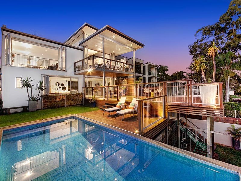 39 Instow Street, Yeronga QLD 4104