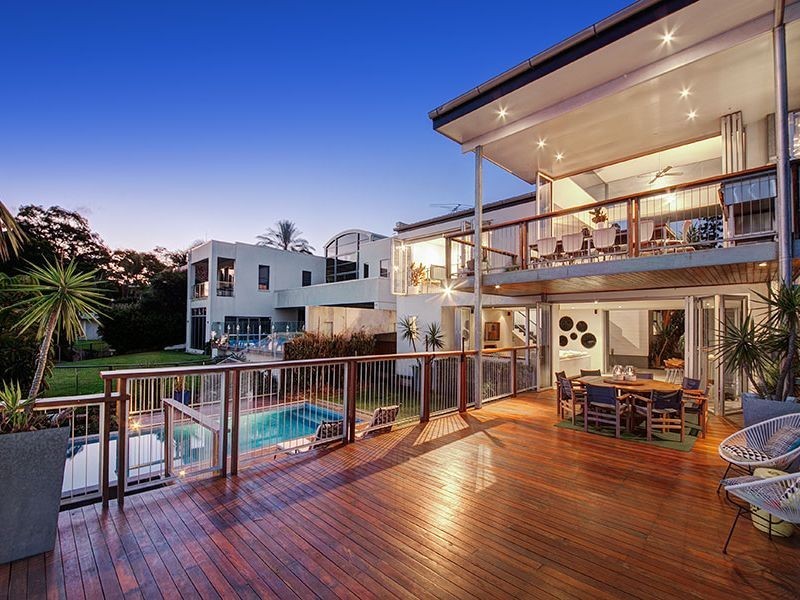 39 Instow Street, Yeronga QLD 4104