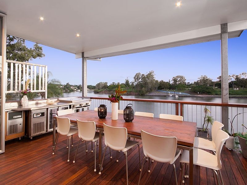 39 Instow Street, Yeronga QLD 4104